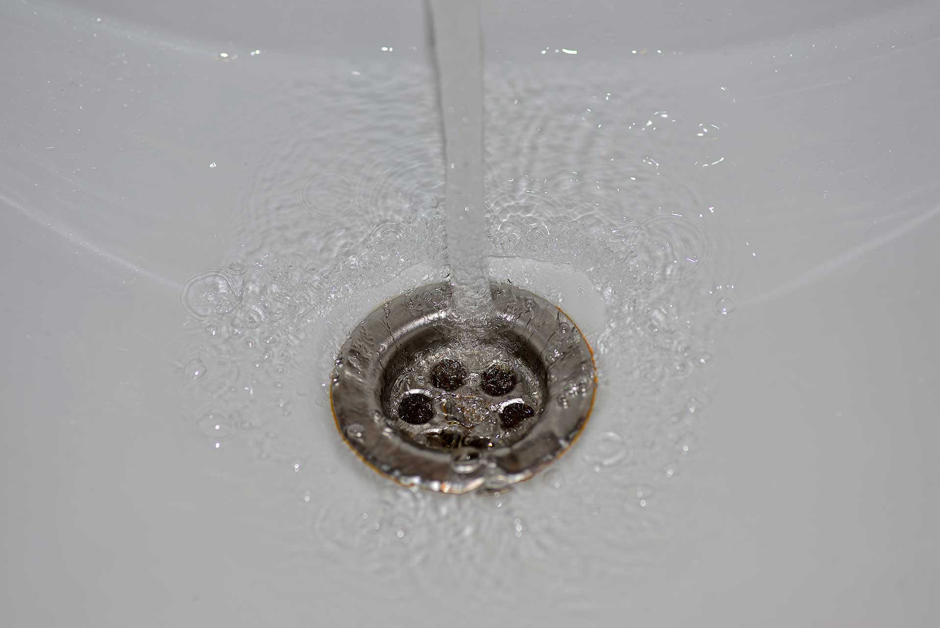 A2B Drains provides services to unblock blocked sinks and drains for properties in Hackbridge.
